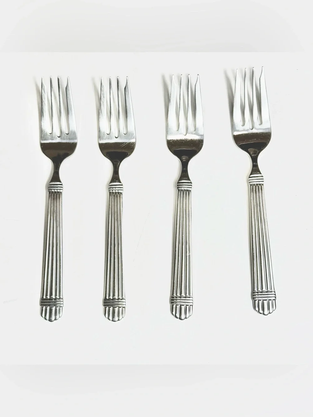 4 Vintage WALLACE CHARDONNAY SALAD FORKS 6 1/2'' Ribbed Stainless 18/8 Flatware